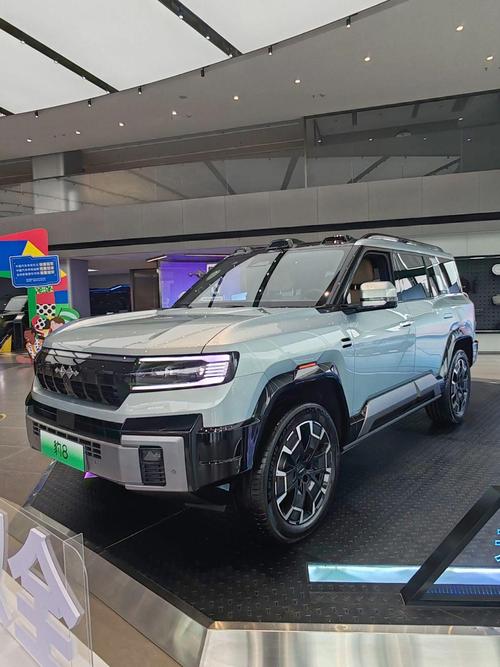 惠州167比亚迪方程豹硬派越野的爆款，英菲尼迪35周年与你共成长